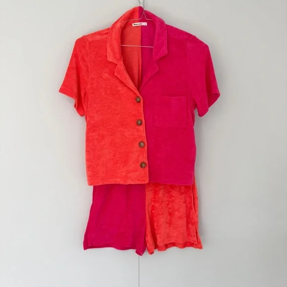 MARINE LAYER Women’s Terry Out Jacquard Resort Shirt in Hot Coral Colorblock - Picture 3 of 14